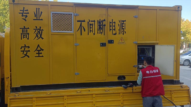 张湾柴油发电机组和UPS电源配合使用时,如何避免切换过程中的电力中断?